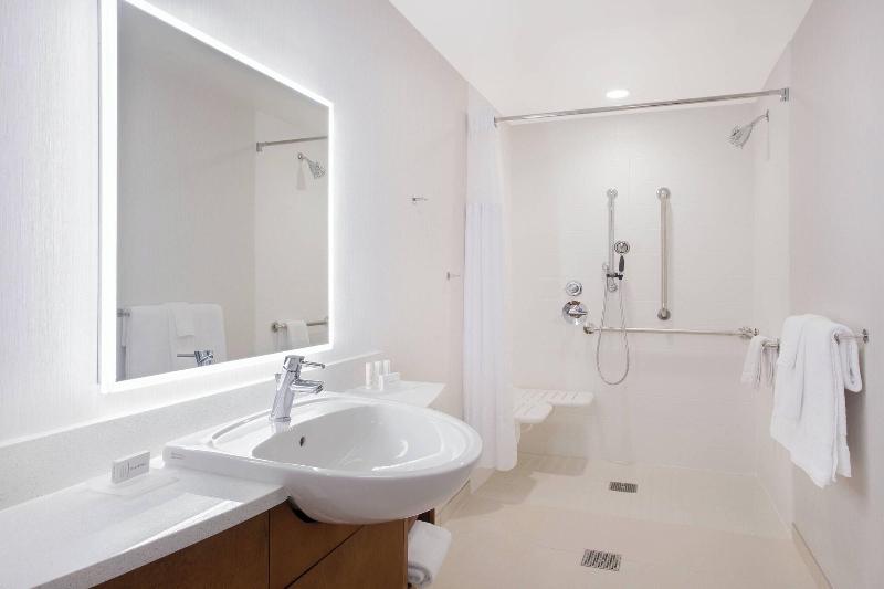 Springhill Suites Mount Laurel - photo 44