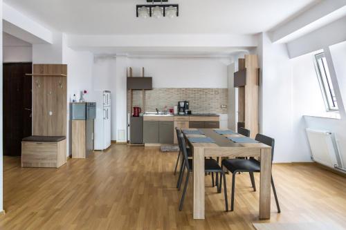 Central apartments Red — Bacau — photo 4