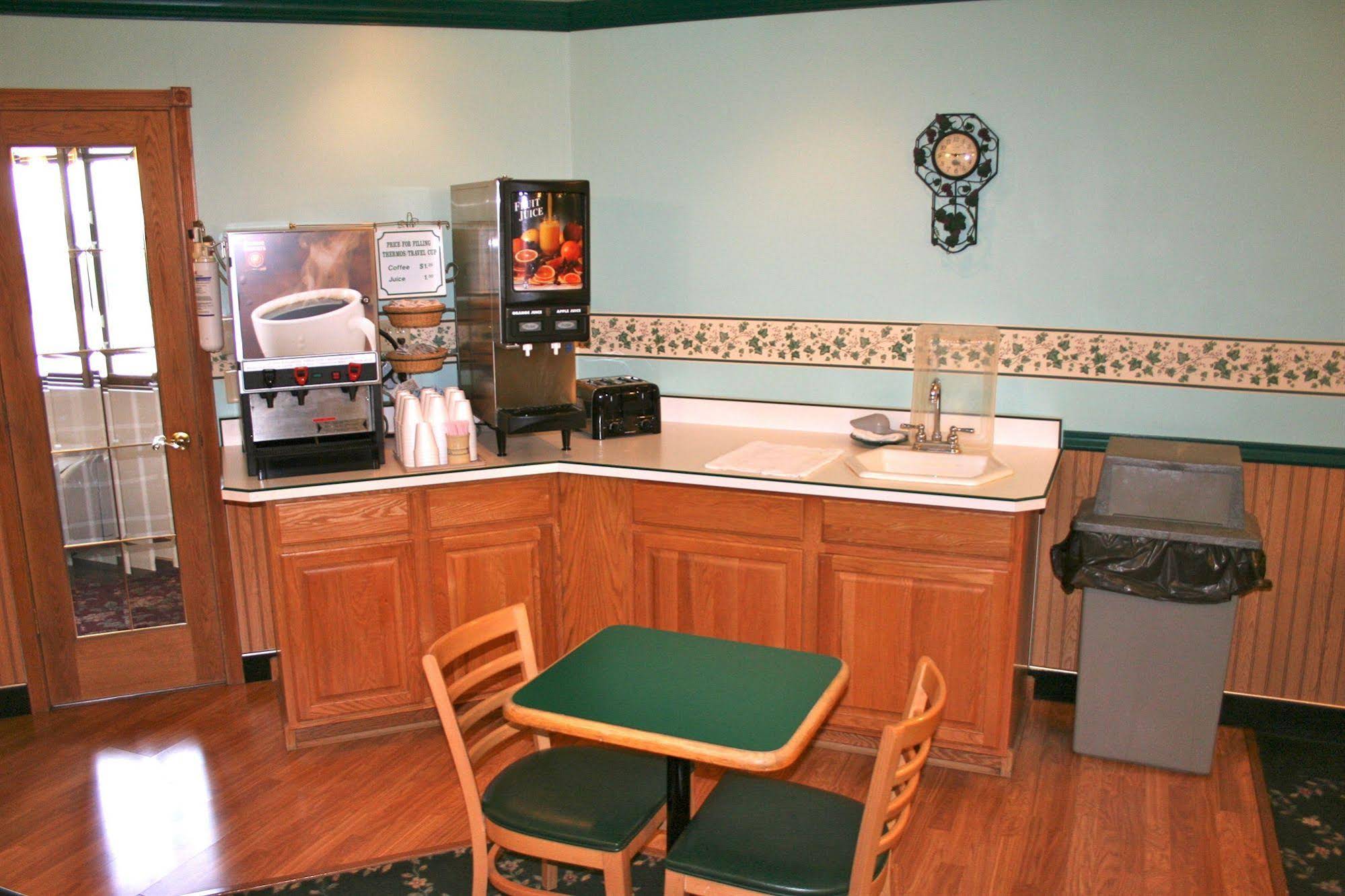 Cobbler Inn - photo 12