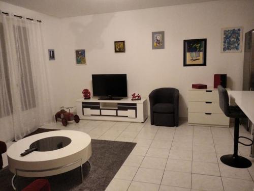 Grand 2p Proche Paris — Viry Chatillon
