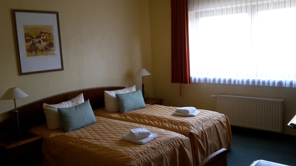 Hotel auf der Hohe — Ballenstedt — photo 4