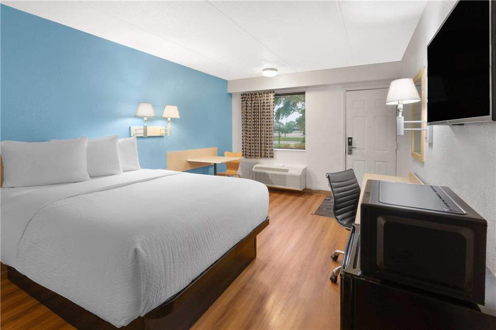 Travelodge by Wyndham Madison Heights MI - photo 16