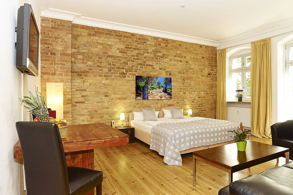 Schall und Rauch - carbon neutral hotel in Berlin