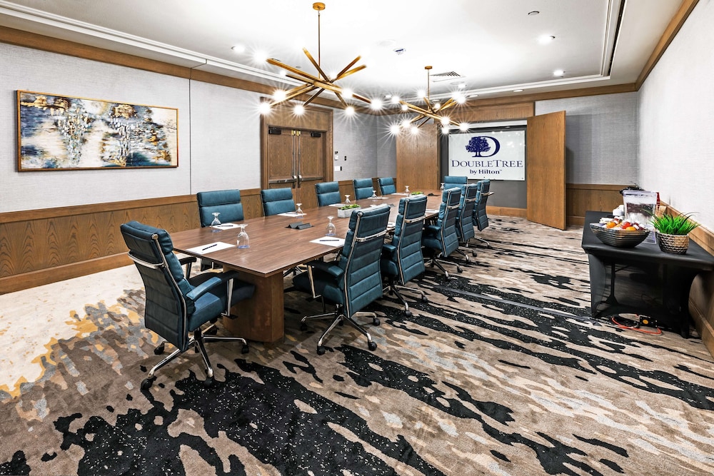 DoubleTree by Hilton Tulsa Warren Place - photo 75