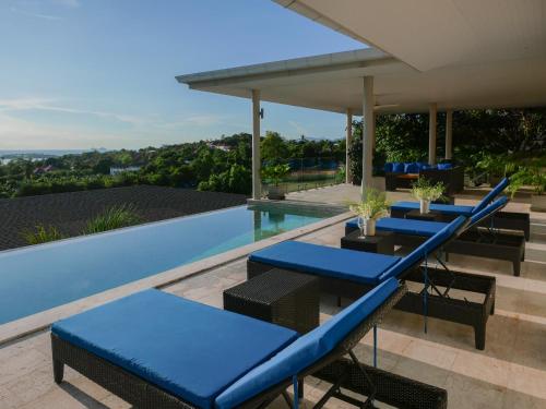 Luxe 4BR Sunset Seaview Villa Private Infinity — 4-Star Luxury Hotel in Koh Samui, Thailand