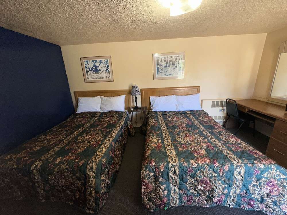 Crestview Motel Inc - photo 14