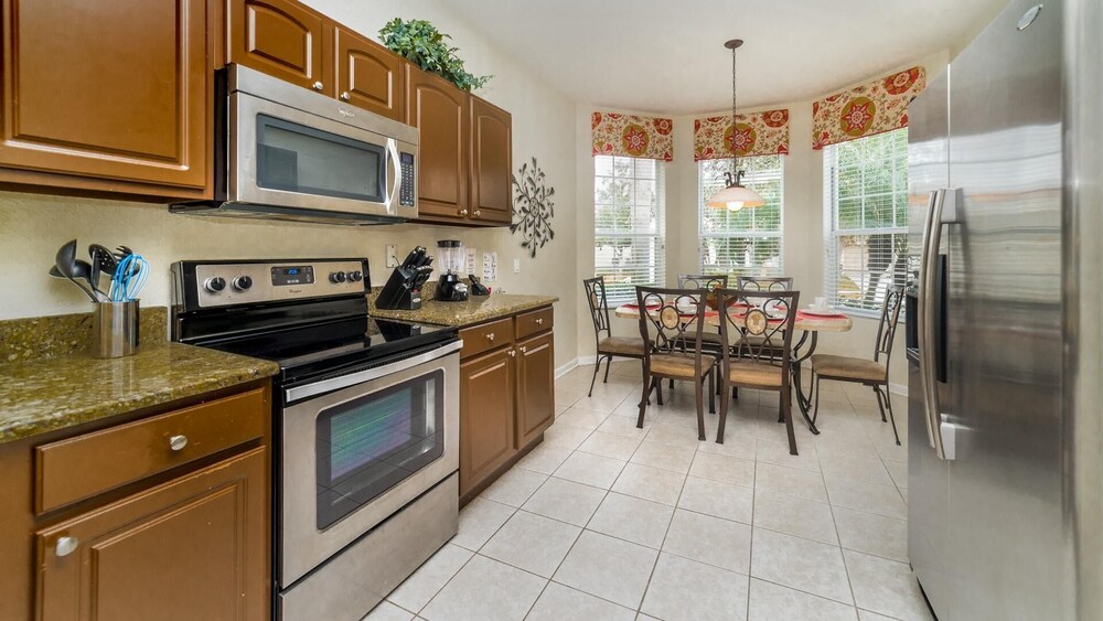 2624 Daulby Street - photo 8