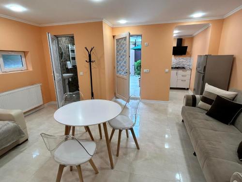 Renato - carbon neutral hotel in Tbilisi