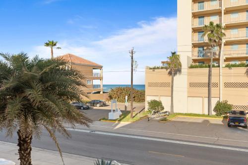 Coronado Get AWAY at Fantasy Circle — 4-Star Luxury Hotel in South Padre Island, United States