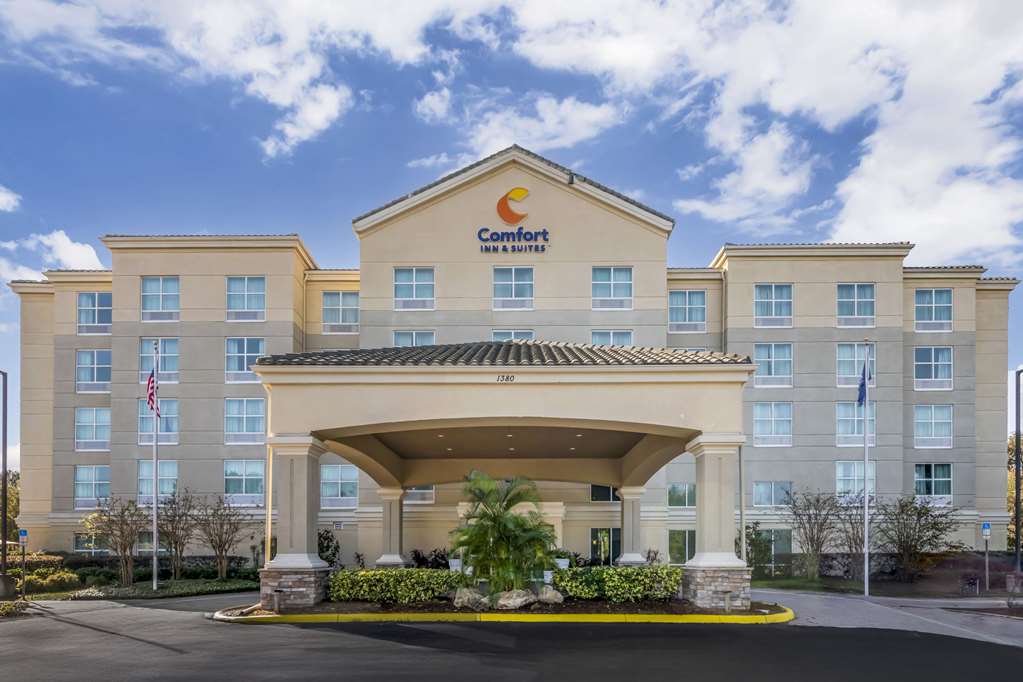 Comfort Inn Suites Tavares North — Tavares