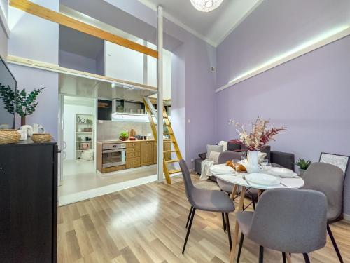 Apartament przy Rynku Długa 23 — 4-Star Luxury Hotel in Krakow, Poland