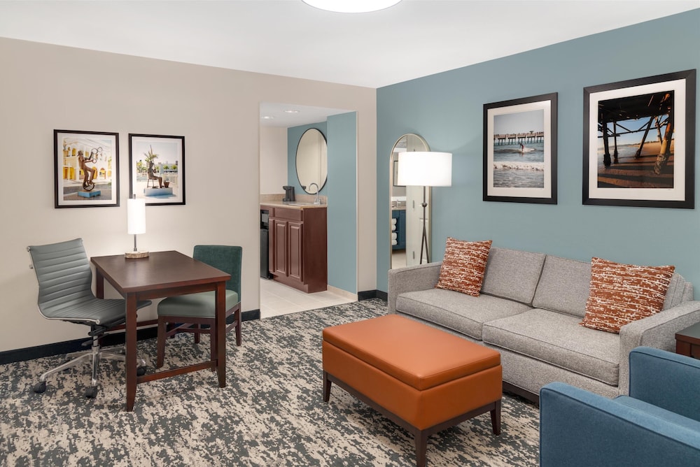 Embassy Suites by Hilton Fort Myers Estero - photo 16