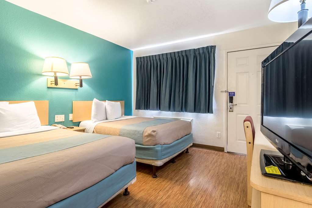 Motel 6 El Centro CA - photo 16