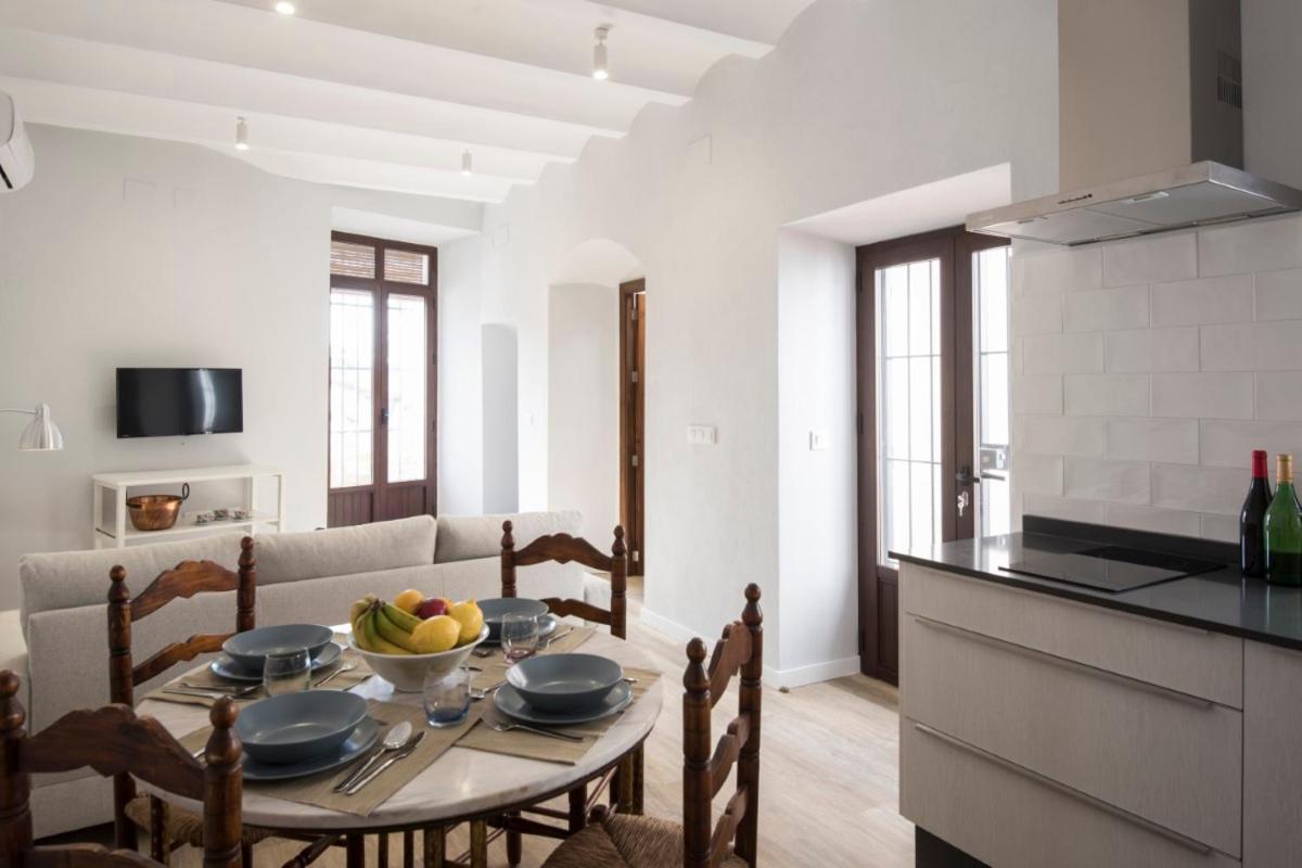Apartamento la Casa Del Santo — 4-Star Luxury Hotel in Carmona, Spain