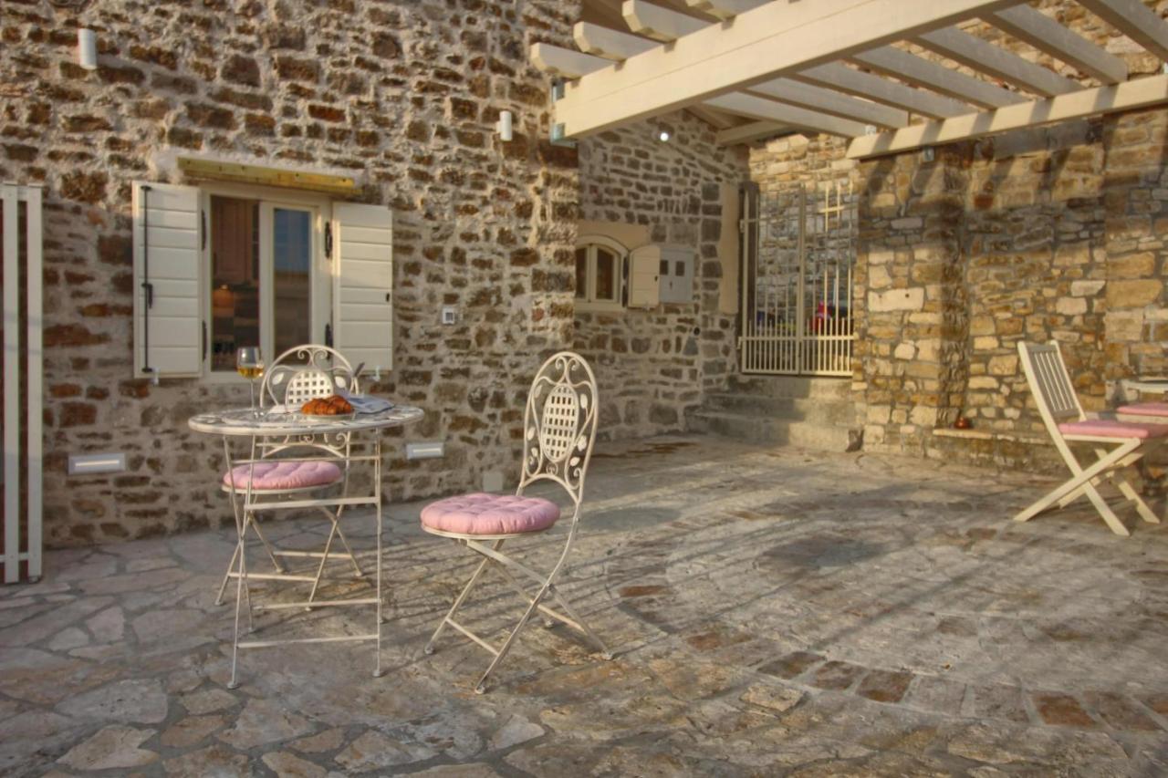 Adora — Motovun — photo 4