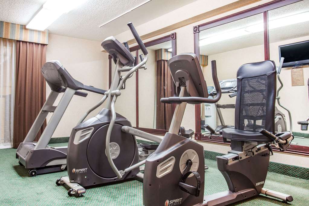 Ramada by Wyndham Jacksonville I 95 by Butler Blvd - photo 35