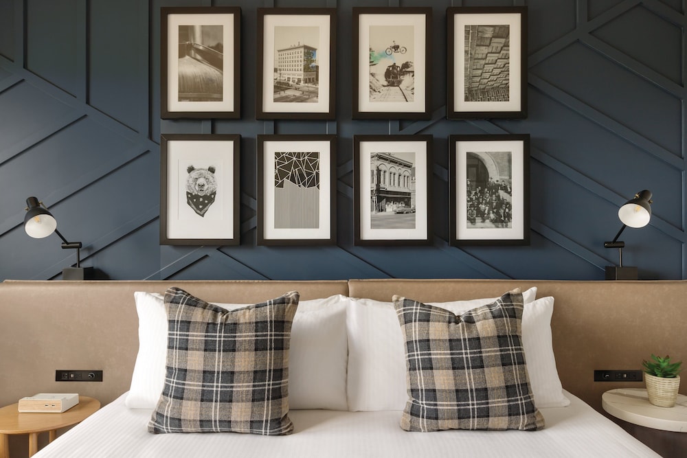 The Eddy Taproom & Hotel - photo 18