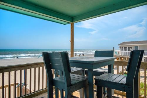 A Pirate's Paradise by Oak Island Accommodations - photo 20