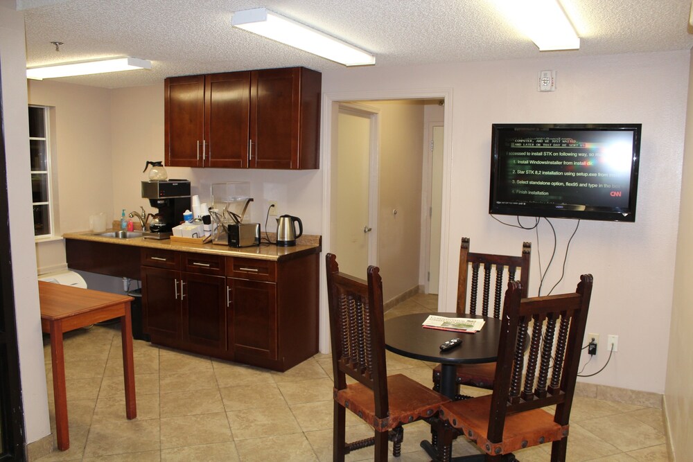 Carom Inn Denham Springs BatonRouge - photo 23
