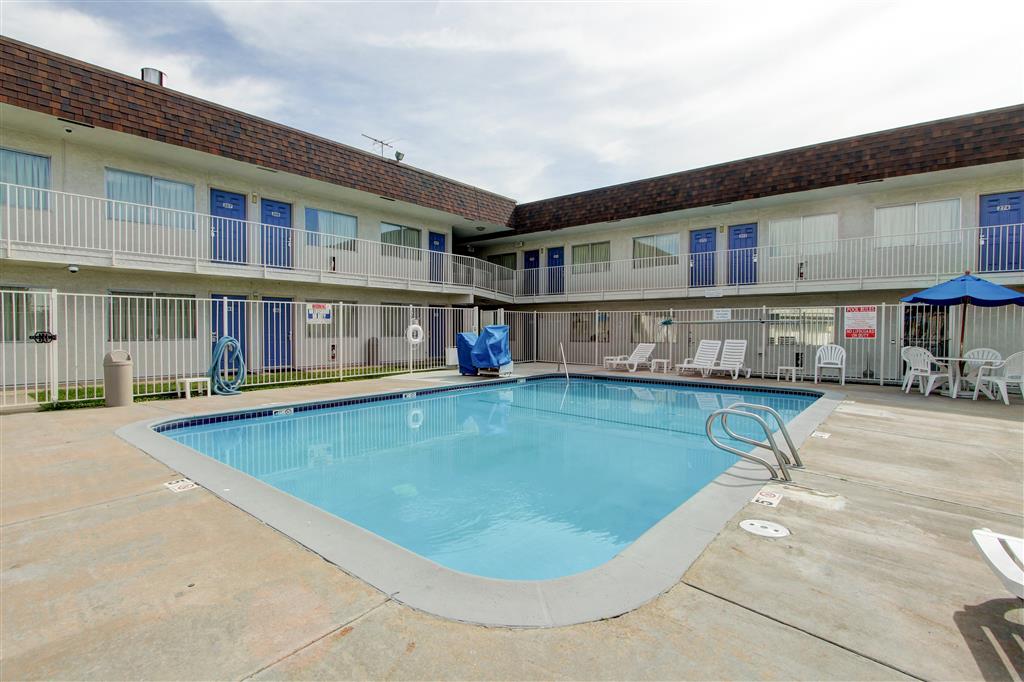 Motel 6 Denver CO Airport - photo 9