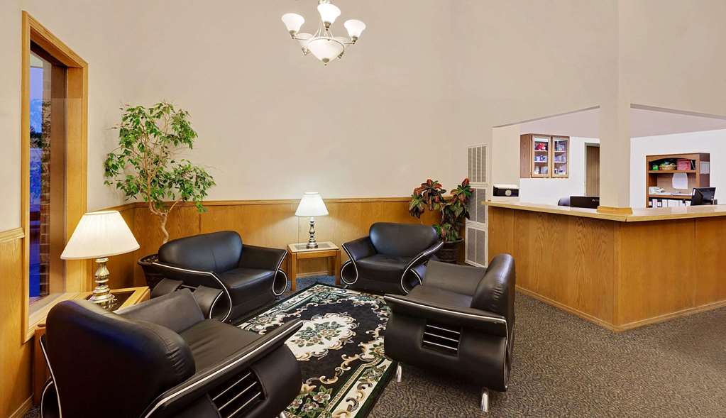 Super 8 by Wyndham Fayetteville - photo 3