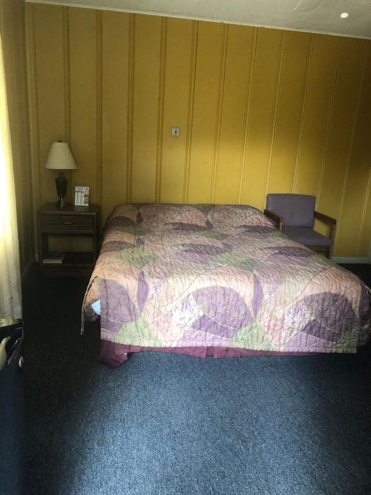 Coronado West Motel - photo 6