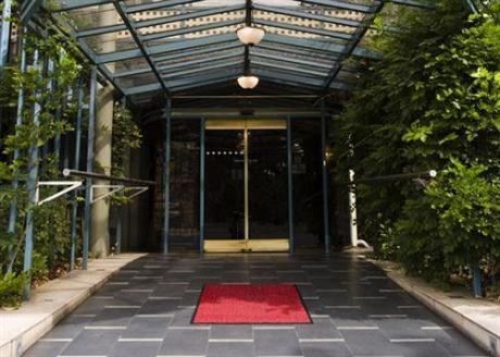Quality Hotel Tiffins On The Park — 4-Star Luxury Hotel in Parkside, Australia