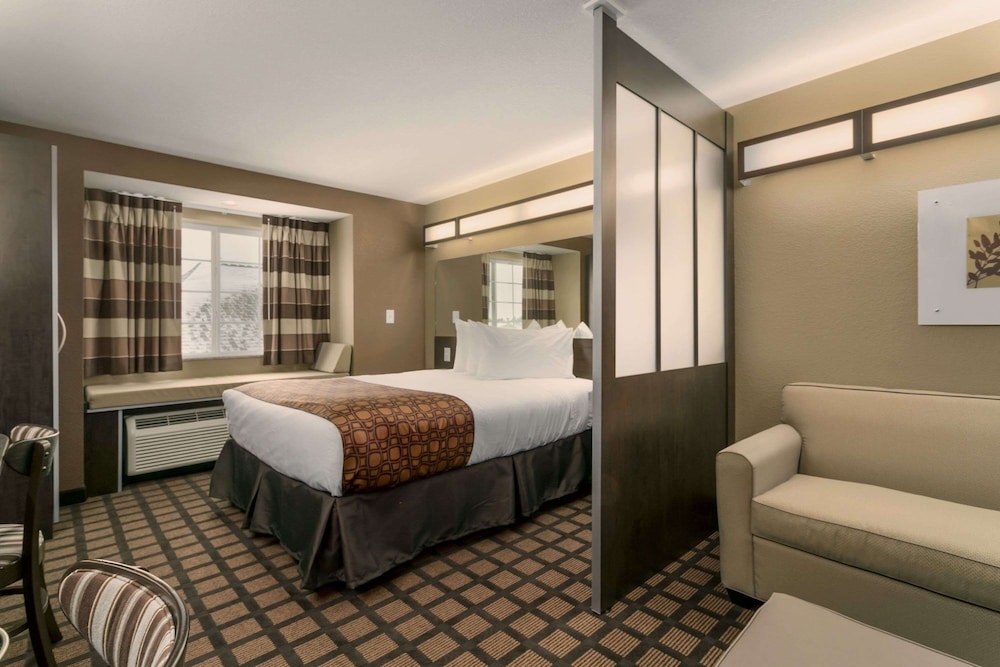 Microtel Inn And Suites Minot - photo 9