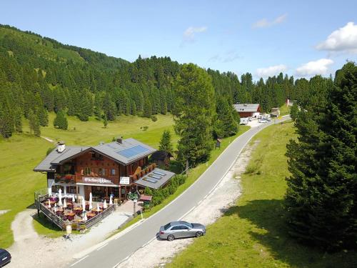 Edelweißhütte — Unknown City — photo 3