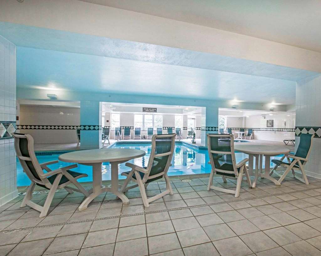 Comfort Inn & Suites Near Burke Mountain - photo 33