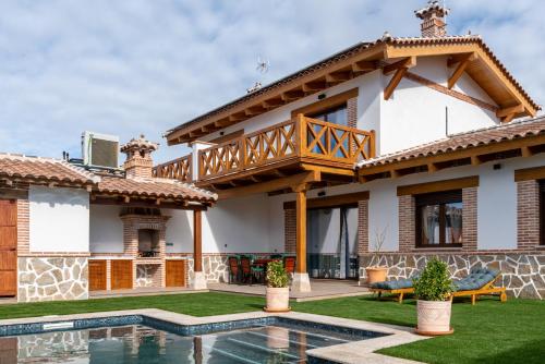 Arandas Village — Navahermosa