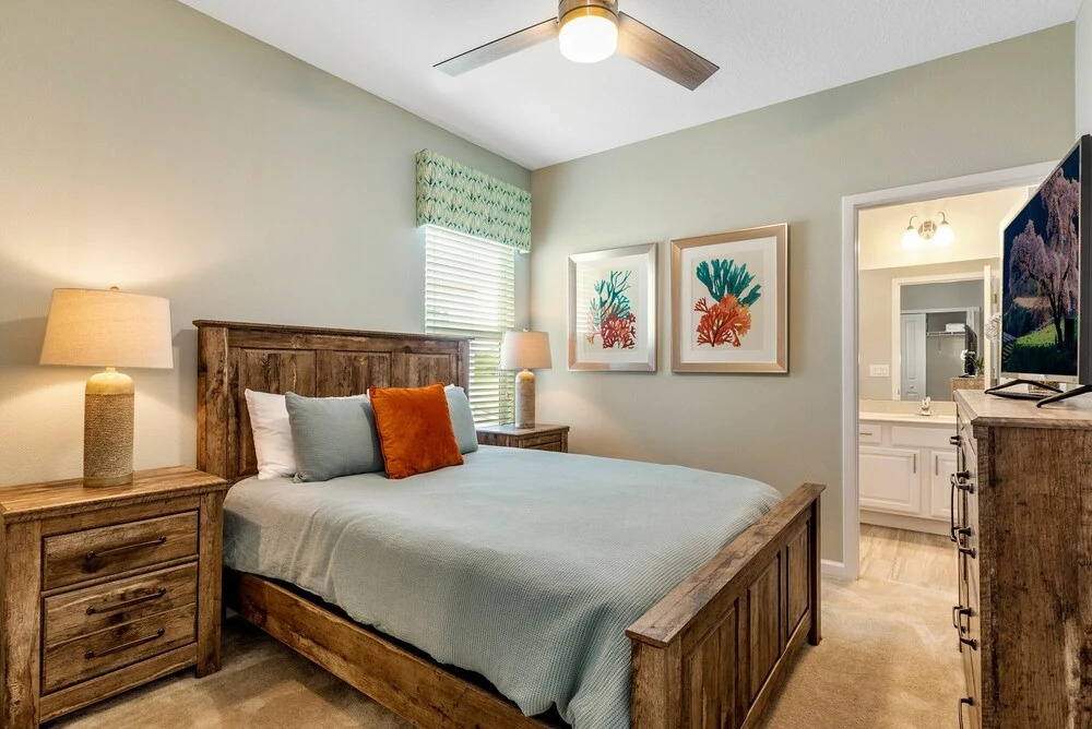 Lake Views Private Pool & Spa Games Room.. — 4-Star Luxury Hotel in Kissimmee, United States