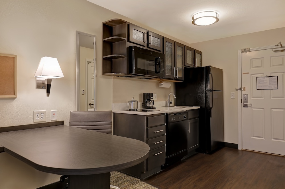 Candlewood Suites Indianapolis South by IHG - photo 6