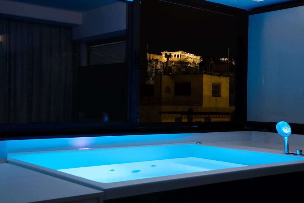 GSM Elevated Luxury Suites — 4-Star Luxury Hotel in Athens, Greece