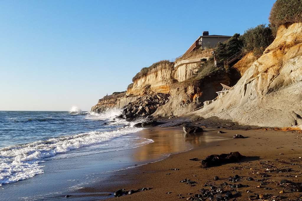 Clarion Inn Surfrider Resort - photo 51