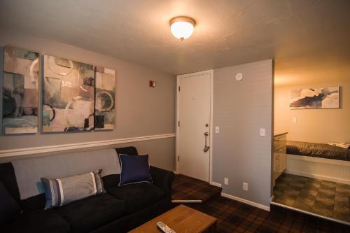 Campbell House Inn - photo 68