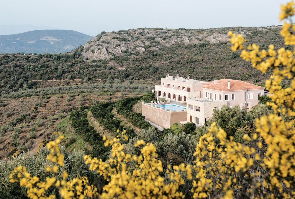 Perivoli Country Hotel & Retreat — 4-Star Luxury Hotel in Nafplio, Greece