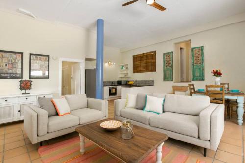 Tallywood 3 The Hacienda 2bed pets yard pool in Brisbane, Australia