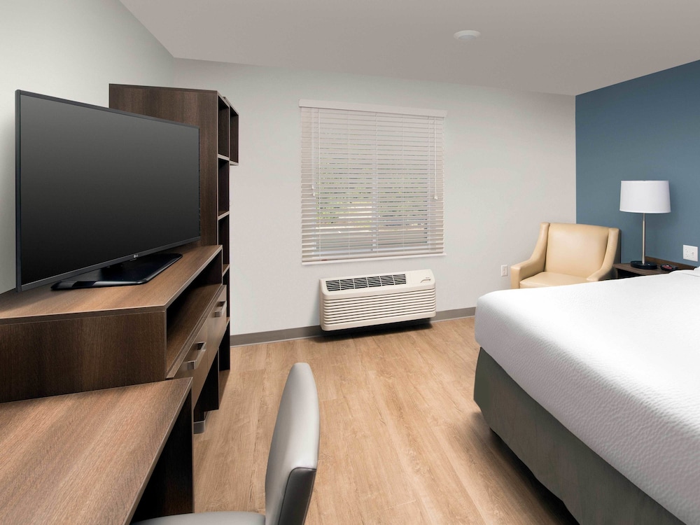 WoodSpring Suites Merrillville - photo 12