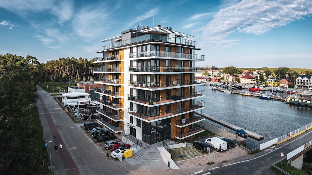 Apartamenty Sun And Snow Lighthouse 17751717 — Trzebiatow
