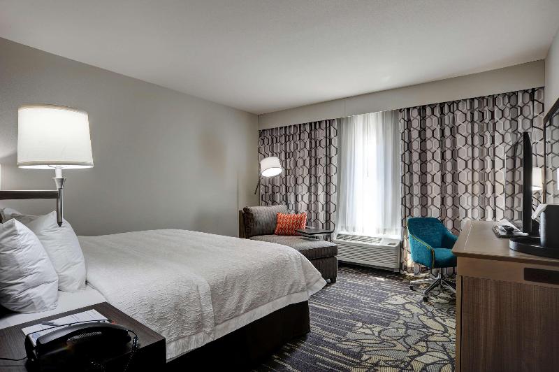 Hampton Inn & Suites Ardmore - photo 30