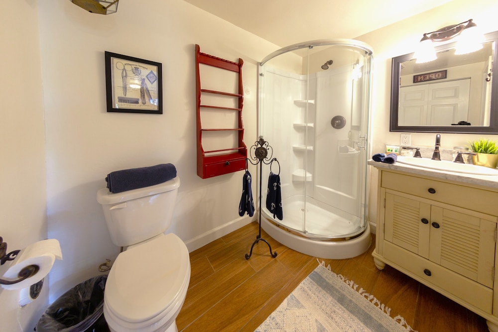 Redwood Hollow Cottages - photo 100