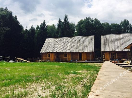 Houhuayuan Inn in Burqin, People's Republic of China