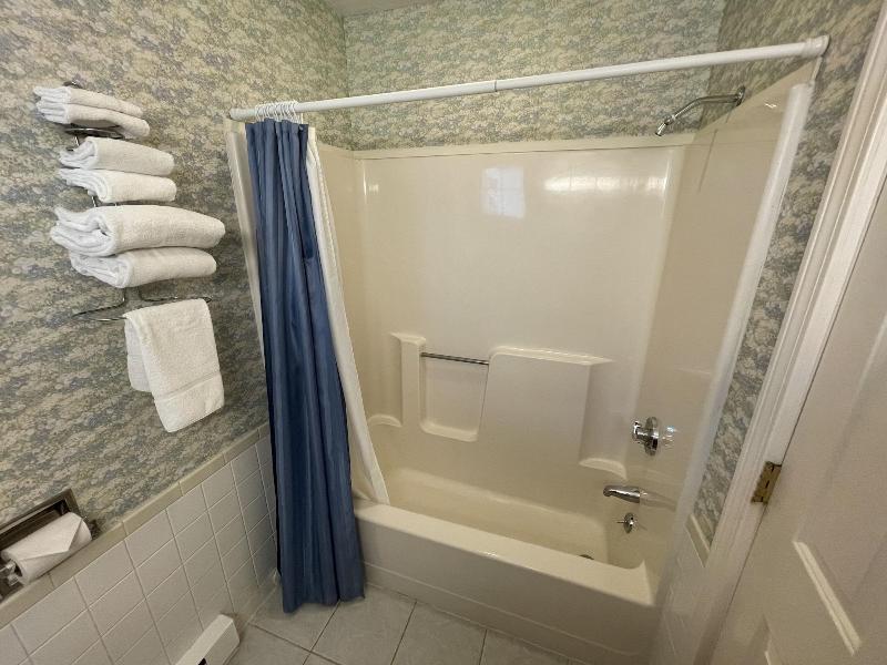 North Conway Mountain Inn - photo 16