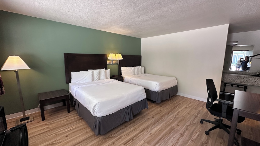The Shelby Inn - photo 5