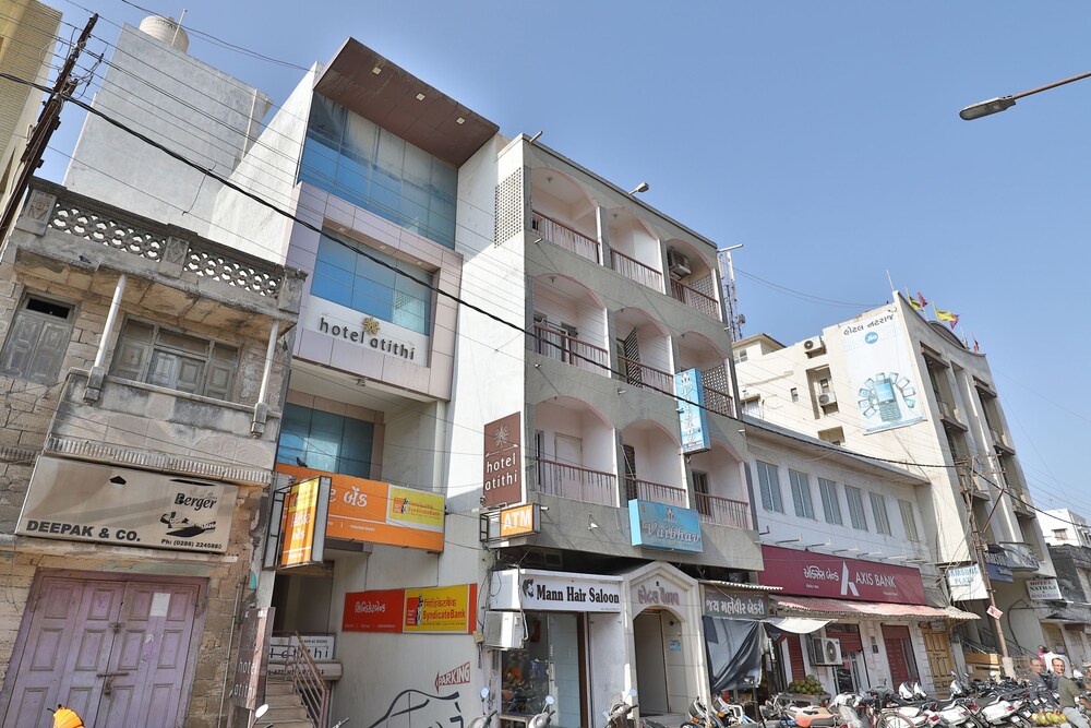 OYO 41737 Hotel Atithi in Porbandar, India