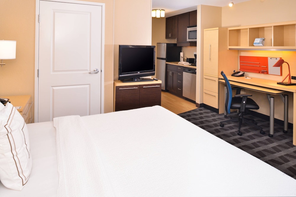 TownePlace Suites by Marriott Las Vegas Henderson - photo 7