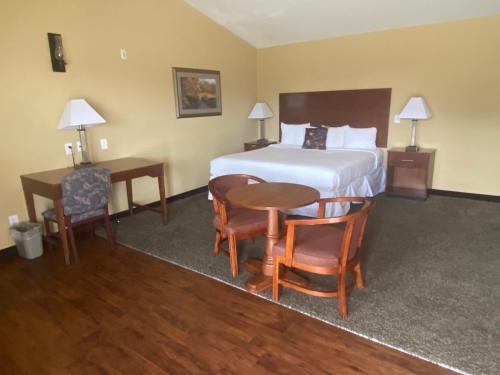 Southern Inn and Suites Yorktown - photo 7