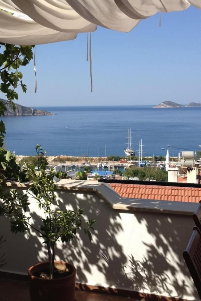 Turk Evi - carbon neutral hotel in Kas