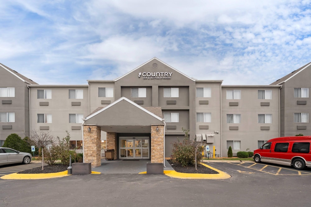 Country Inn & Suites by Radisson Fairview Heights IL — hotel in Fairview Heights